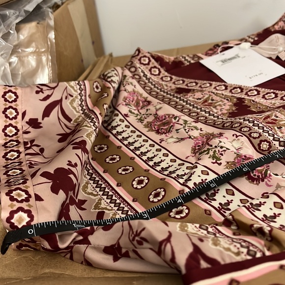 Gal meets glam Liza dress - Picture 7 of 8